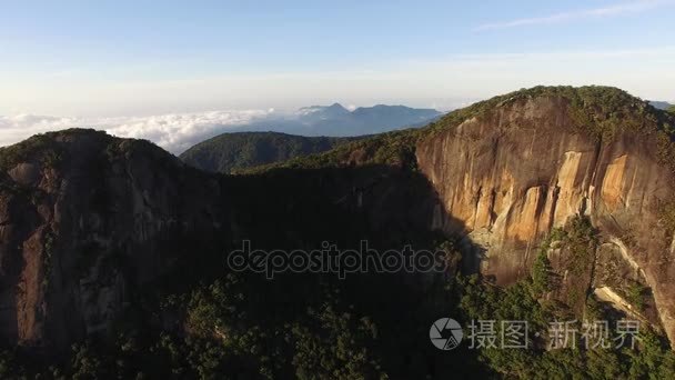 飞来飞去山景观视频