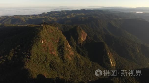 飞来飞去山景观视频