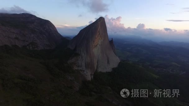 飞来飞去山景观视频