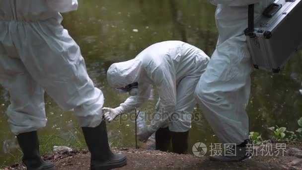 三个生物技术员污染物测试视频