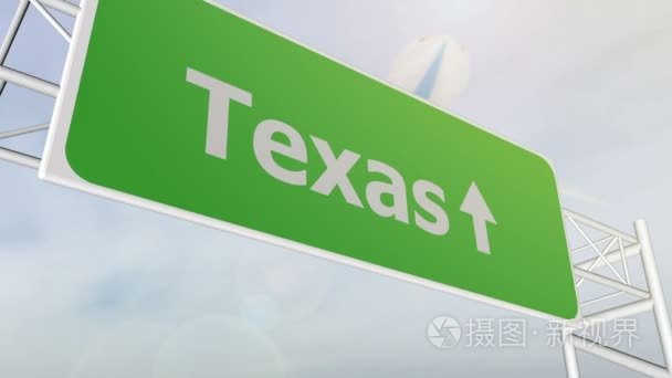 德克萨斯州指示位置公路路标与飞机飞