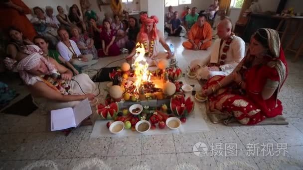 爱丽儿-01.07.2017： 印度婚礼仪式发生在以色列 Hare Krishna 神庙