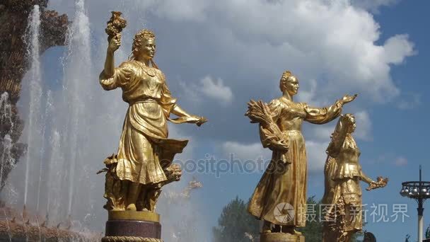 莫斯科喷泉雕像视频