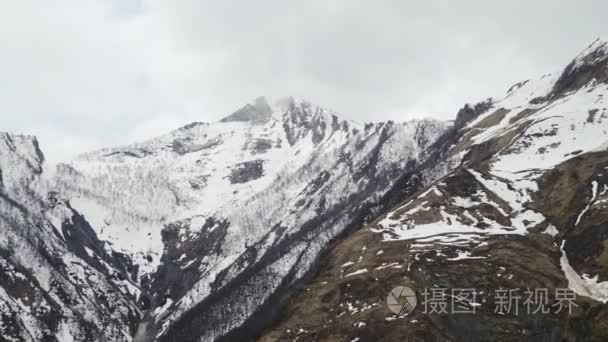 格鲁吉亚山峰山脉卡兹别吉雪景视频