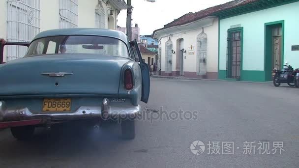 古巴圣地亚哥的街景视频