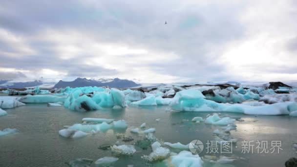 在冰岛冰湖视频