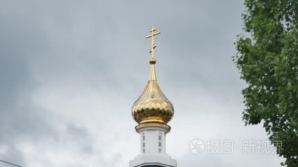 东正教教堂的圆顶，在模糊的风格