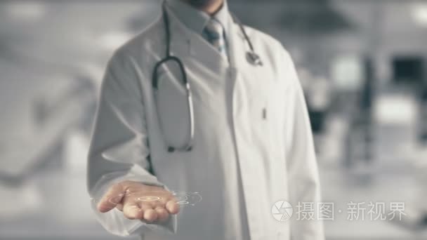 医生手拿慢性淋巴细胞白血病视频