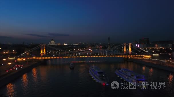 莫斯科晚上河全景视频