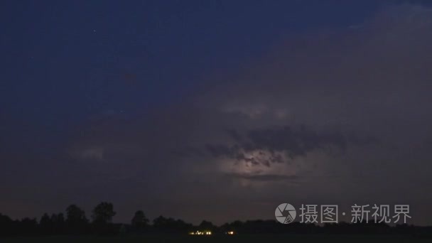 在一场雷雨闪电