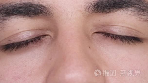 焦点帧的姿态肖像视频素材