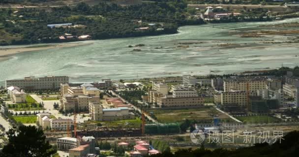 4 k 鸟瞰的林芝地区，的第二大城市从山，八一镇