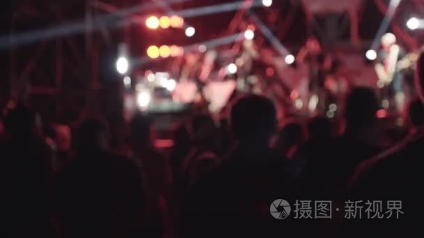 人民群众举行一场音乐会派对视频