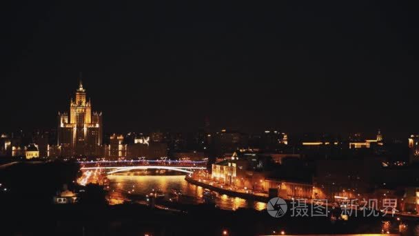 莫斯科国立莫斯科大学塔景区游戏中时光倒流的夜景