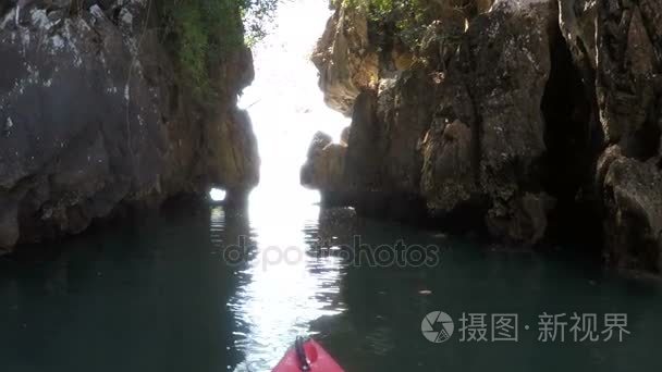 美丽的泻湖视图视图船鼻子在海上皮划艇皮划艇行动相机从