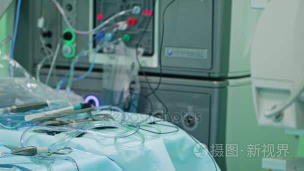 眼科学外科医生内干预视频