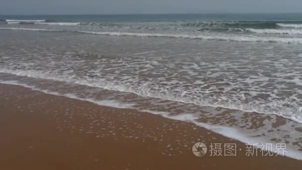 金沙滩海浪视频