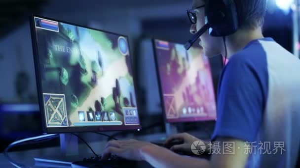 专业玩家戏剧在 Mmorpg / 战略视频游戏在他的电脑上。他参加在线网络游戏比赛，戏剧在家里，或在互联网咖啡馆。他戴着眼镜和游