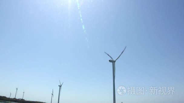 风力发电机的济洲岛的风景视频