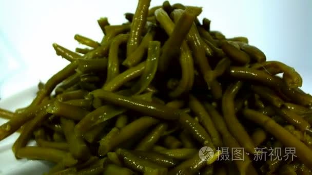 大量绿色蚕豆或蚕豆