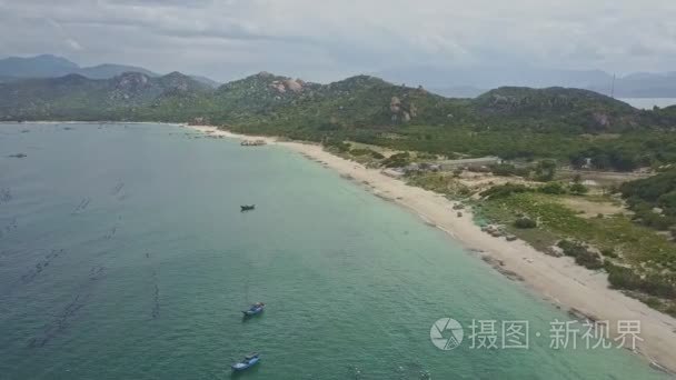 对海洋的海岸和沙滩海滩视频