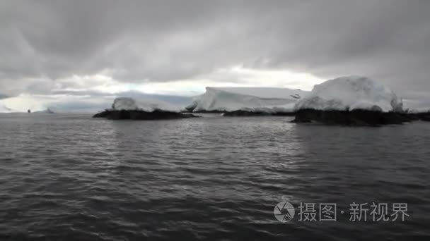 南极海洋雪海岸线冰雪运动视频