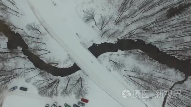 顶视图拍摄的滑雪胜地视频