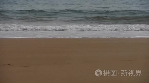 金沙滩海浪视频