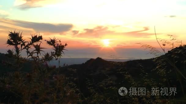 落日的天空自然和大海风景视频