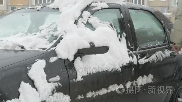 雪从人清洗车视频