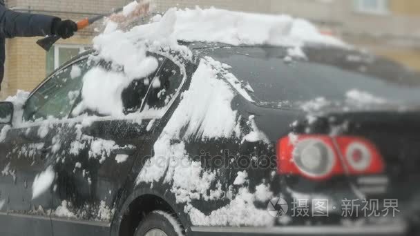 雪从人清洗车视频