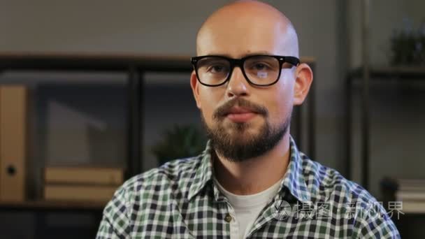 光头男人视频大全