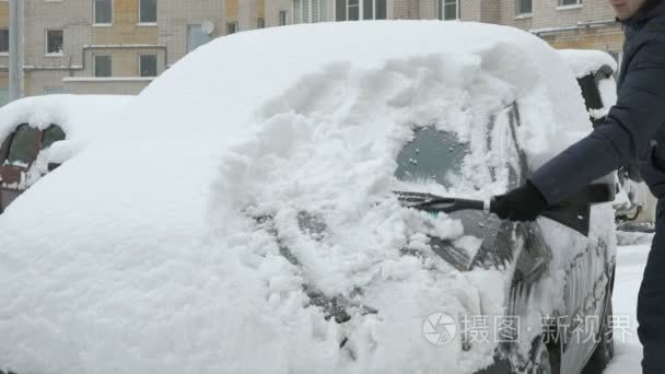 雪从人清洗车视频