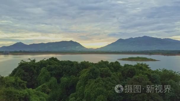 湖反对图片小山风景视频