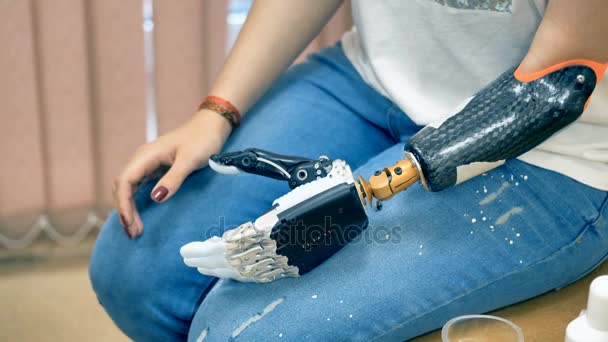 人类手上的仿生假肢4k视频