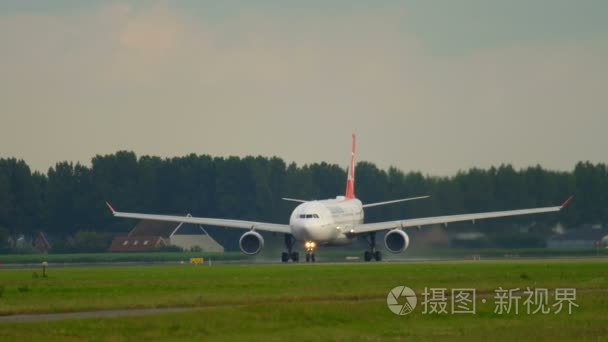 土耳其航空公司空客 330 离境