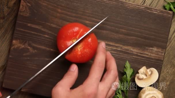厨师手用刀 slowmo 切蔬菜