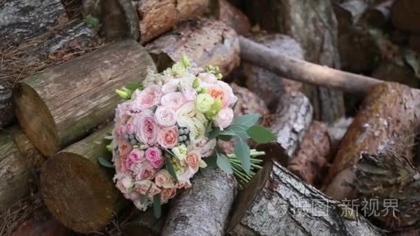 婚礼花束与自然