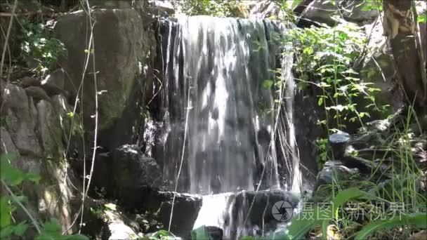 智利圣地亚哥公园瀑布视频