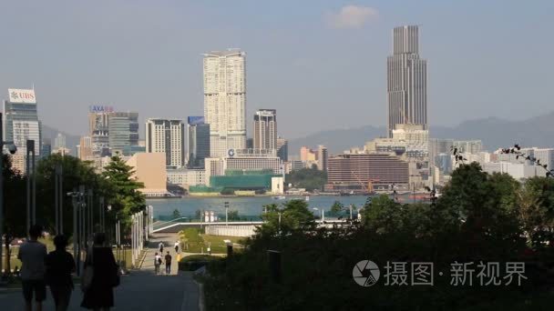 维多利亚港上空日间的香港地平线