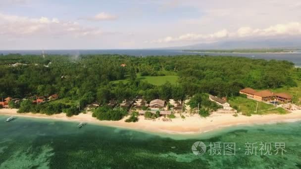 从印尼无人机鸟瞰吉利米诺岛