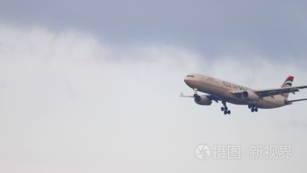 阿提哈德空中客车330接近