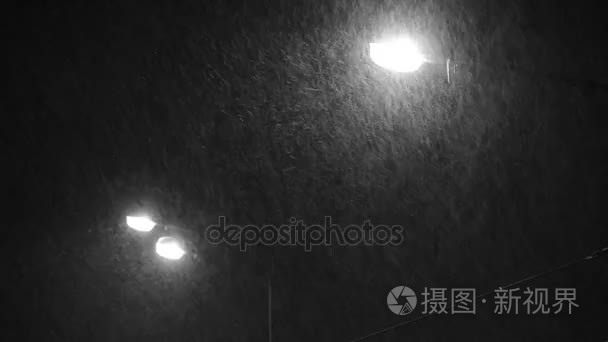 夜间降雪