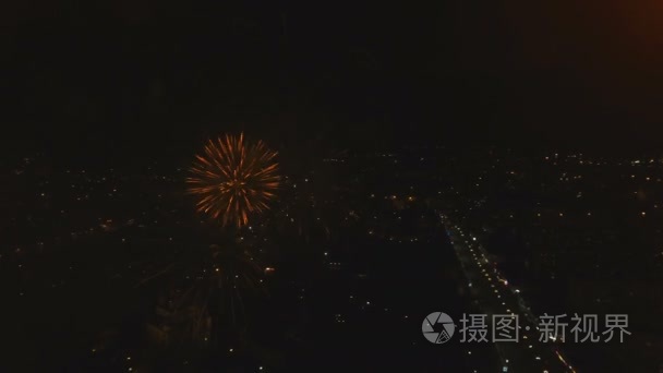 烟花在夜空中视频