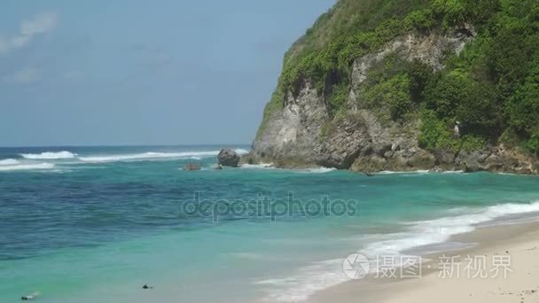 沙滩浪撞击海景海景视频