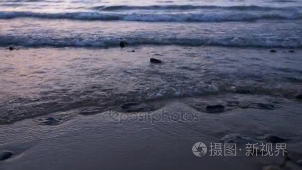 美丽的神奇日落在海边海岸视频