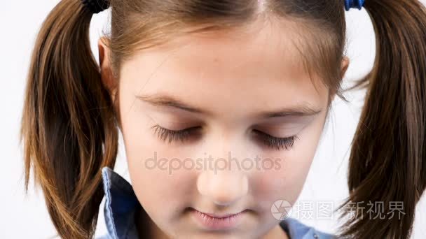 更新于:2021-03-02推荐专题:张开眼睛眼睛扫描眼睫毛眼睛眉毛火眼睛高