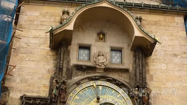 天文时钟在布拉格  捷克共和国  坐落在老城广场。布拉格天文时钟