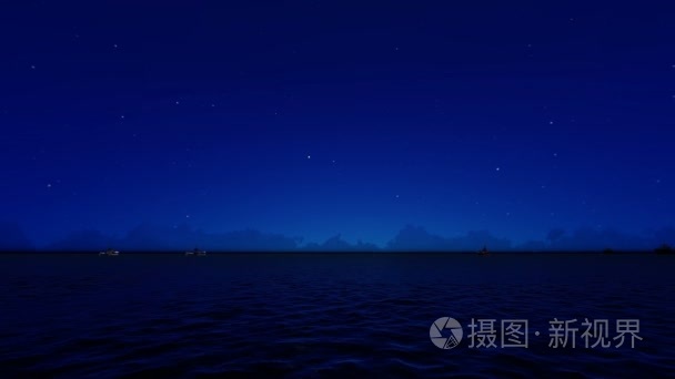 夜货船从开阔海域航行视频