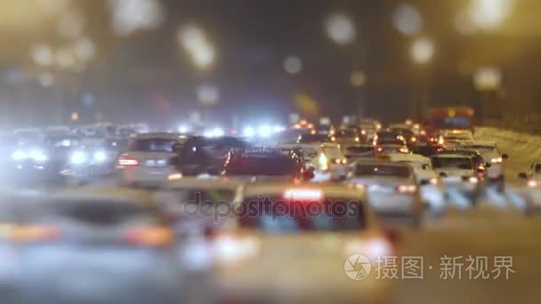 雪冬公路斜移时间推移交通视频